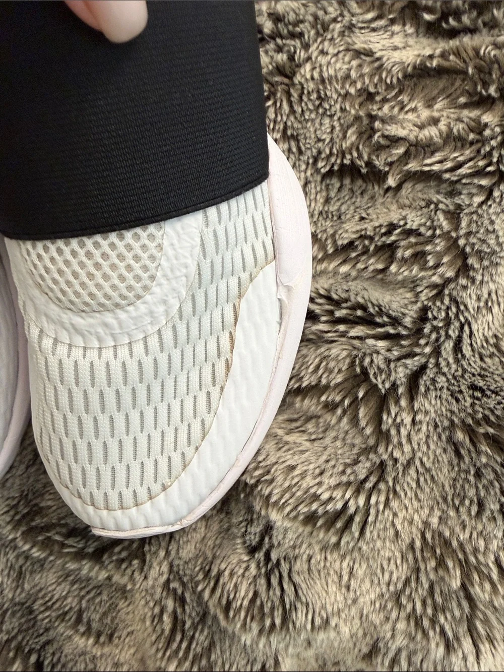 Sorel lightweight slip